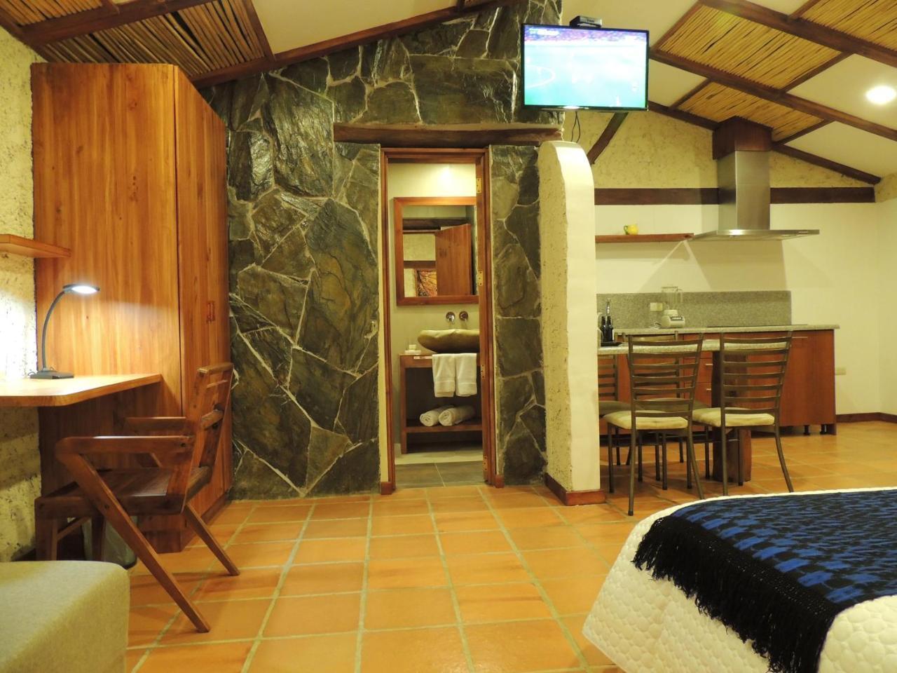 Killary Lodge & Glamping Cachanlo de Sidcay Exterior photo